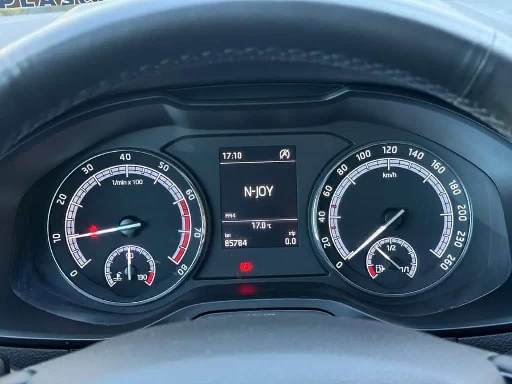 Skoda Karoq 1.0 TSI Ambition KAMERA+TEMPOMAT+PDC+SHZ 08/2018-photo-13