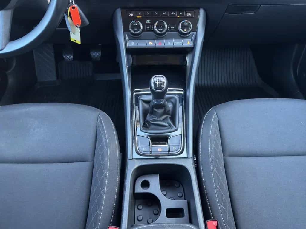 Skoda Karoq 1.0 TSI Ambition KAMERA+TEMPOMAT+PDC+SHZ 08/2018-photo-14