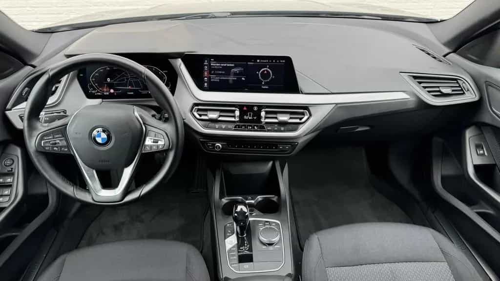 BMW 2 Series 218 Gran Coupé 2-serie 218i Executive Adaptive c 08/2020-photo-3