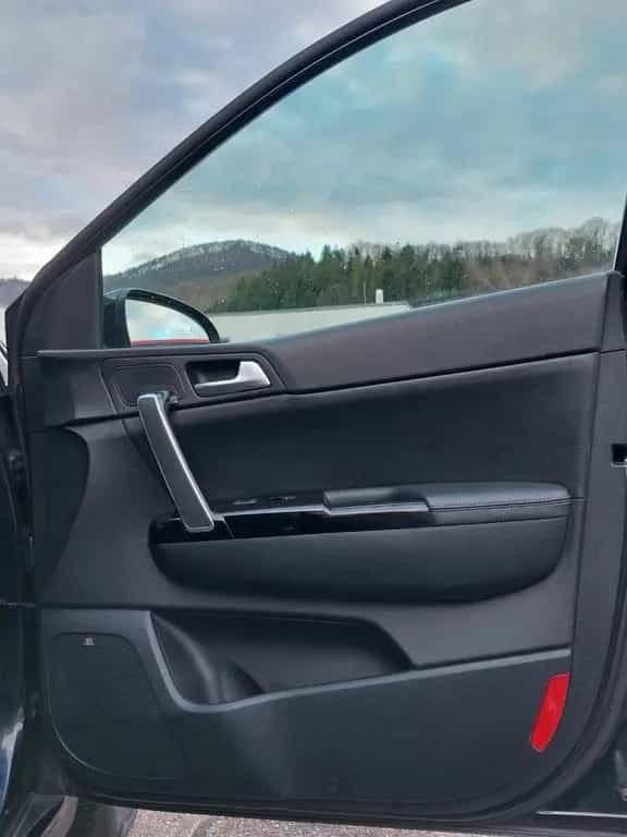 Kia Sportage Black Edition+8FACH+LENK+SITZH.+JBL 08/2021-photo-4