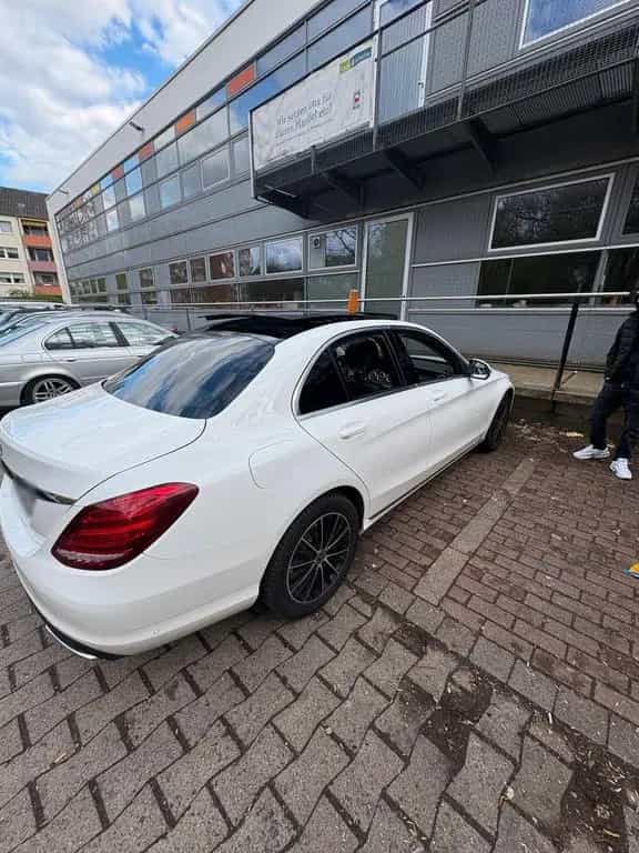 Mercedes-Benz C-Class c200 21-18,500 TAUSEND !! 10/2016-photo-3