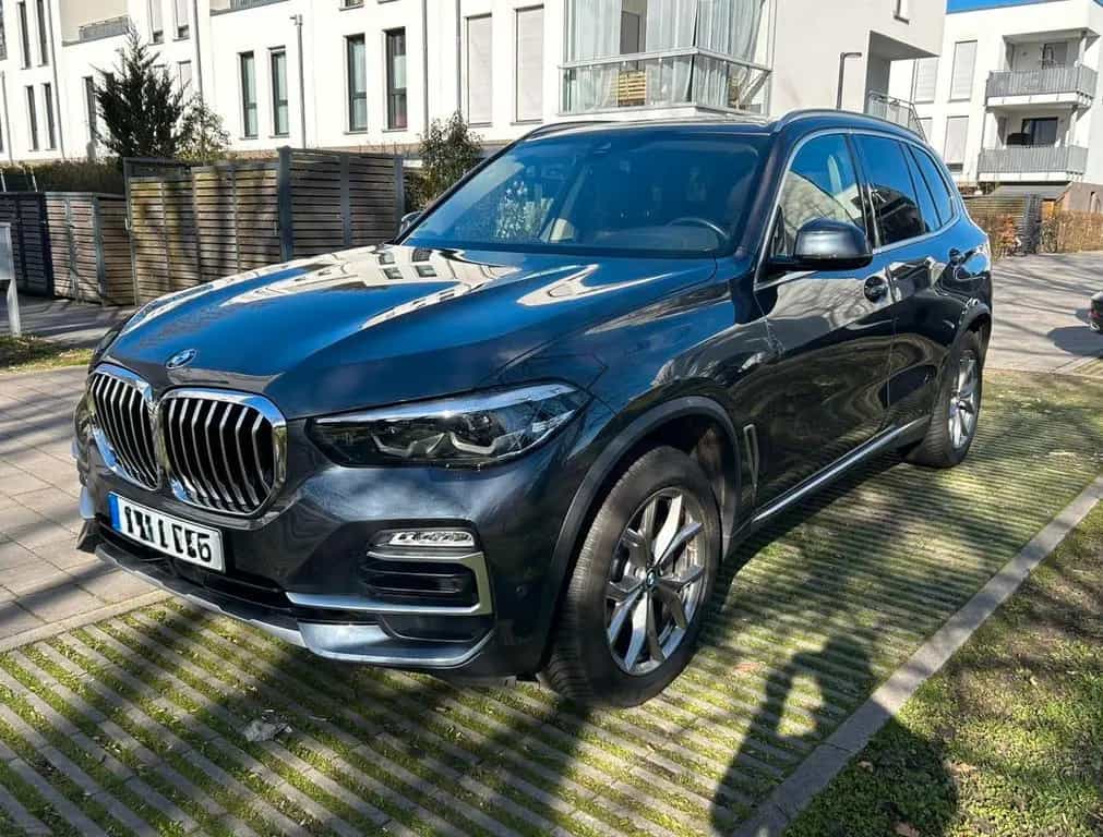 BMW X5 xDrive30d -xLine, 360°-Kamera, AHK, LiveCock. 11/2019-photo-1