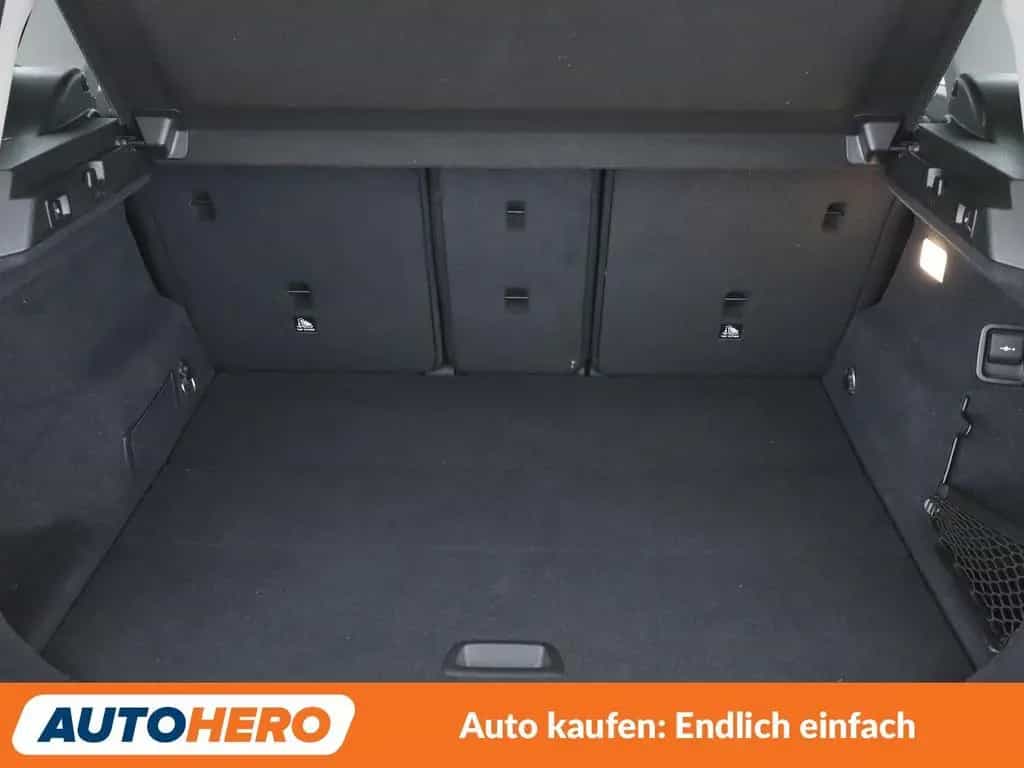 BMW 2 Series 220i Active Tourer Sport Line Aut.*NAVI*LED*PDC* 04/2018-photo-17