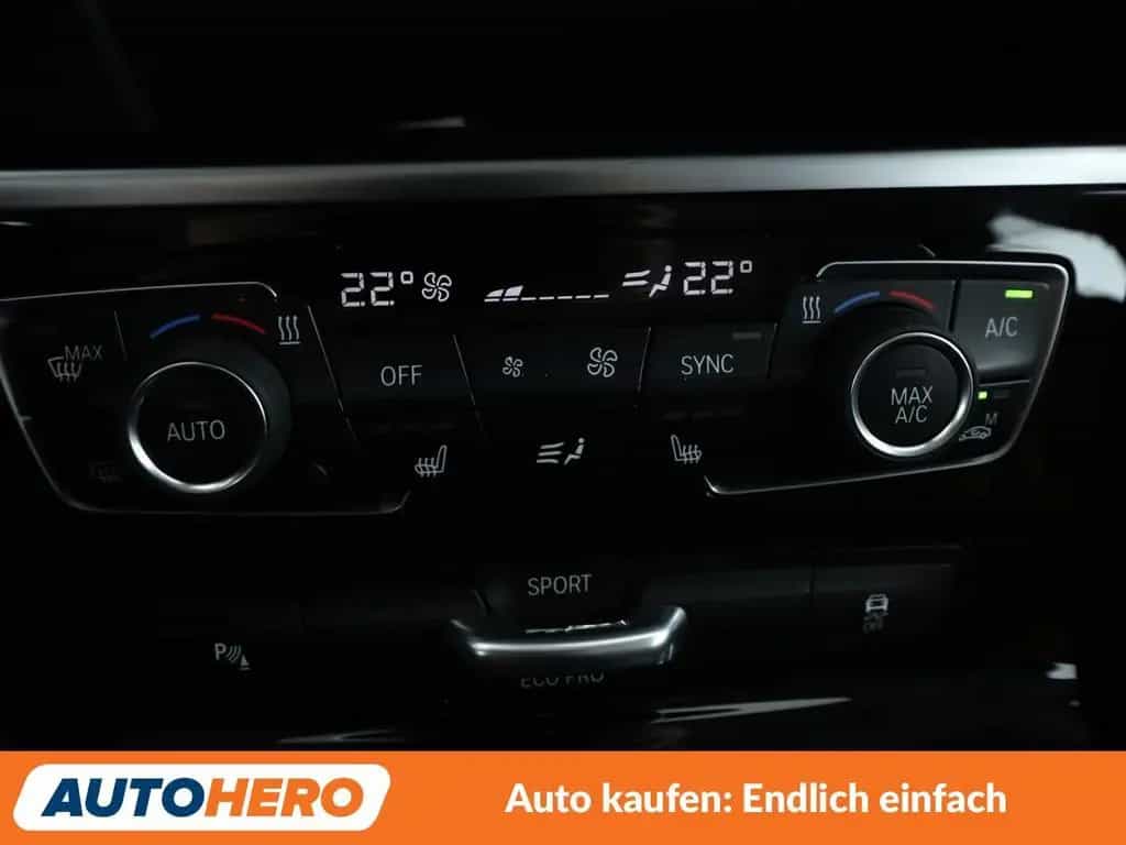 BMW 2 Series 220i Active Tourer Sport Line Aut.*NAVI*LED*PDC* 04/2018-photo-21