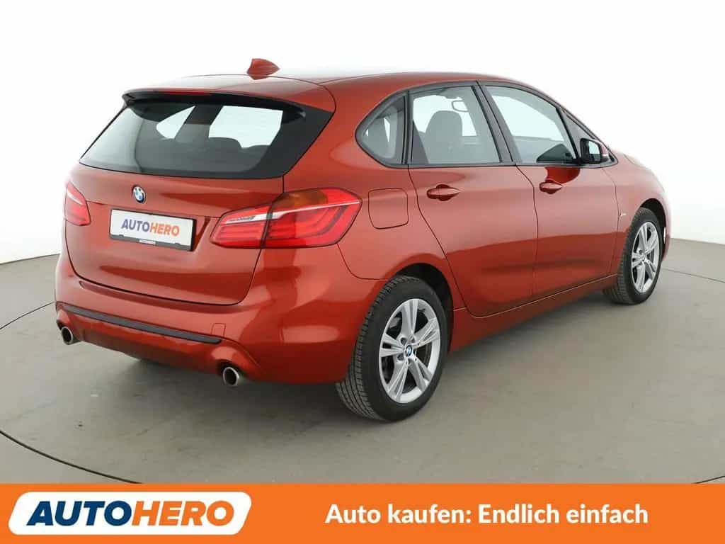 BMW 2 Series 220i Active Tourer Sport Line Aut.*NAVI*LED*PDC* 04/2018-photo-5