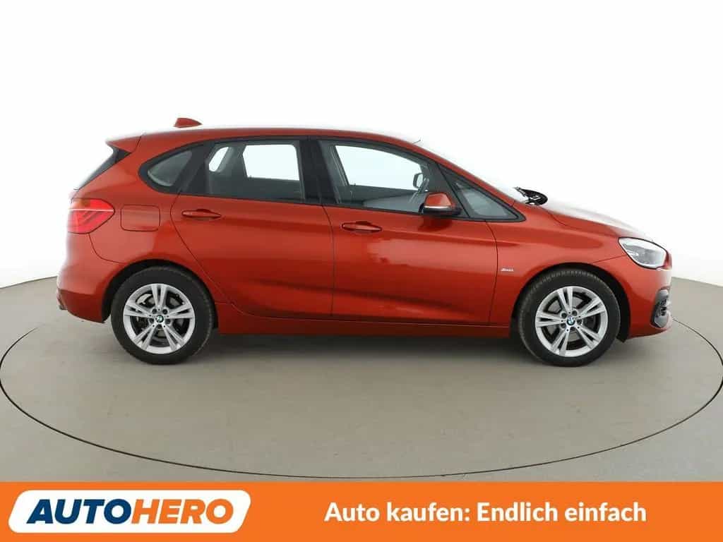 BMW 2 Series 220i Active Tourer Sport Line Aut.*NAVI*LED*PDC* 04/2018-photo-6