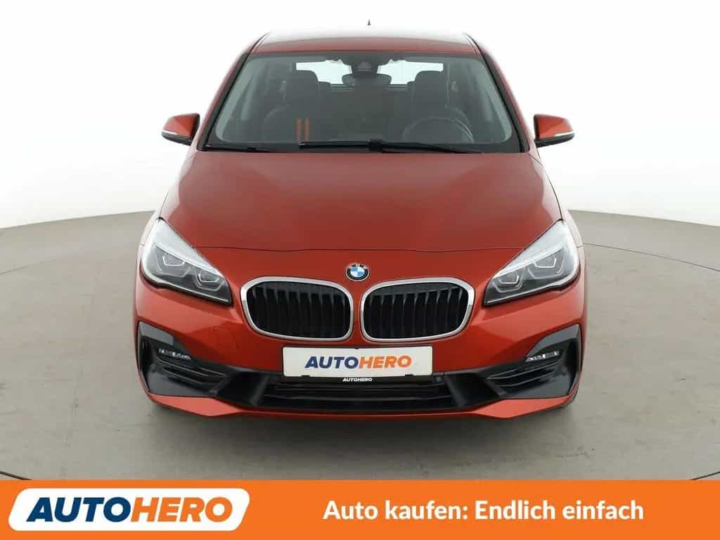 BMW 2 Series 220i Active Tourer Sport Line Aut.*NAVI*LED*PDC* 04/2018-photo-8