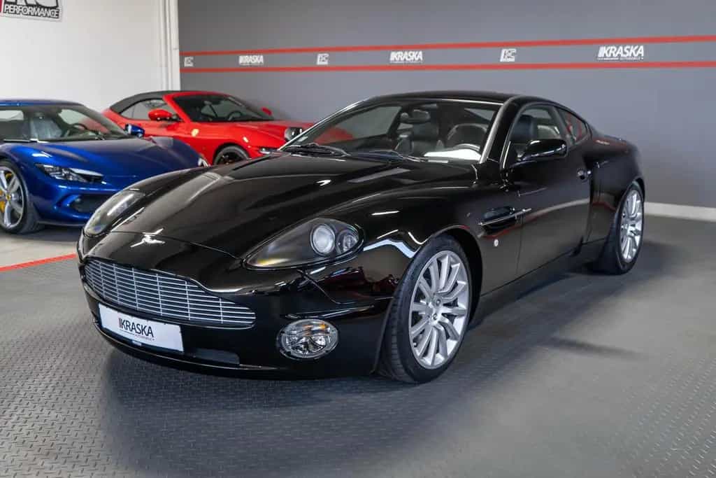 Aston Martin Vanquish V12 ASM Bowland-Black PDC 2+2 BUCKET 06/2003-photo-23