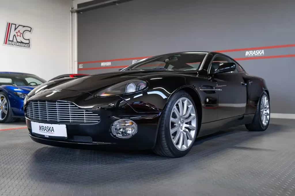 Aston Martin Vanquish V12 ASM Bowland-Black PDC 2+2 BUCKET 06/2003-photo-3