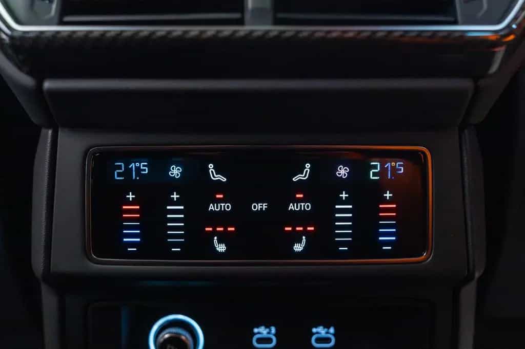 Lamborghini Urus Capsule Edition I B&O I 23" I Pano I Voll 10/2022-photo-29