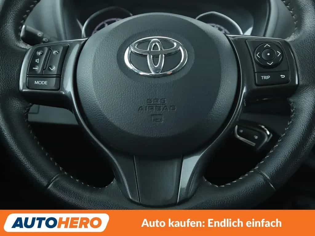 Toyota Yaris 1.5 Dual VVT-iE Y20 Club*NAVI*SHZ*ALU*SPUR 09/2019-photo-18