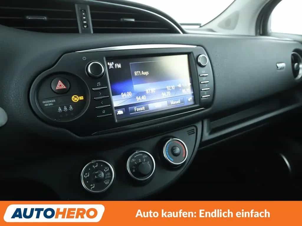 Toyota Yaris 1.5 Dual VVT-iE Y20 Club*NAVI*SHZ*ALU*SPUR 09/2019-photo-20
