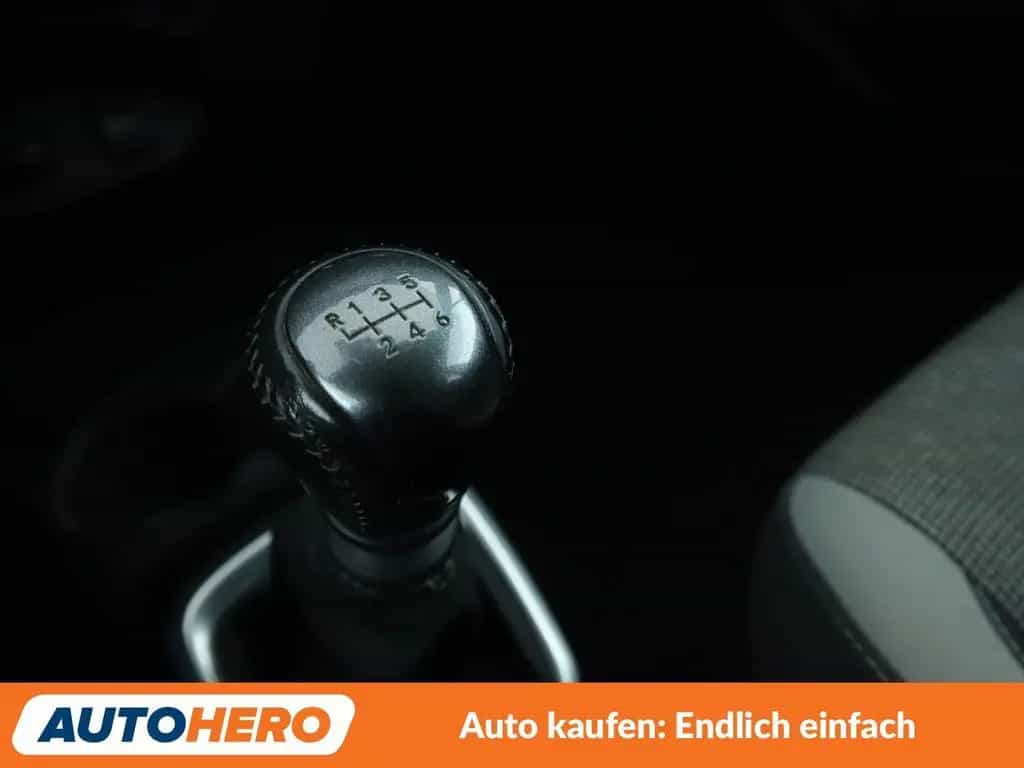 Toyota Yaris 1.5 Dual VVT-iE Y20 Club*NAVI*SHZ*ALU*SPUR 09/2019-photo-21