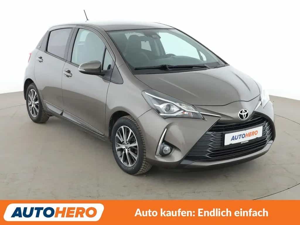 Toyota Yaris 1.5 Dual VVT-iE Y20 Club*NAVI*SHZ*ALU*SPUR 09/2019-photo-7