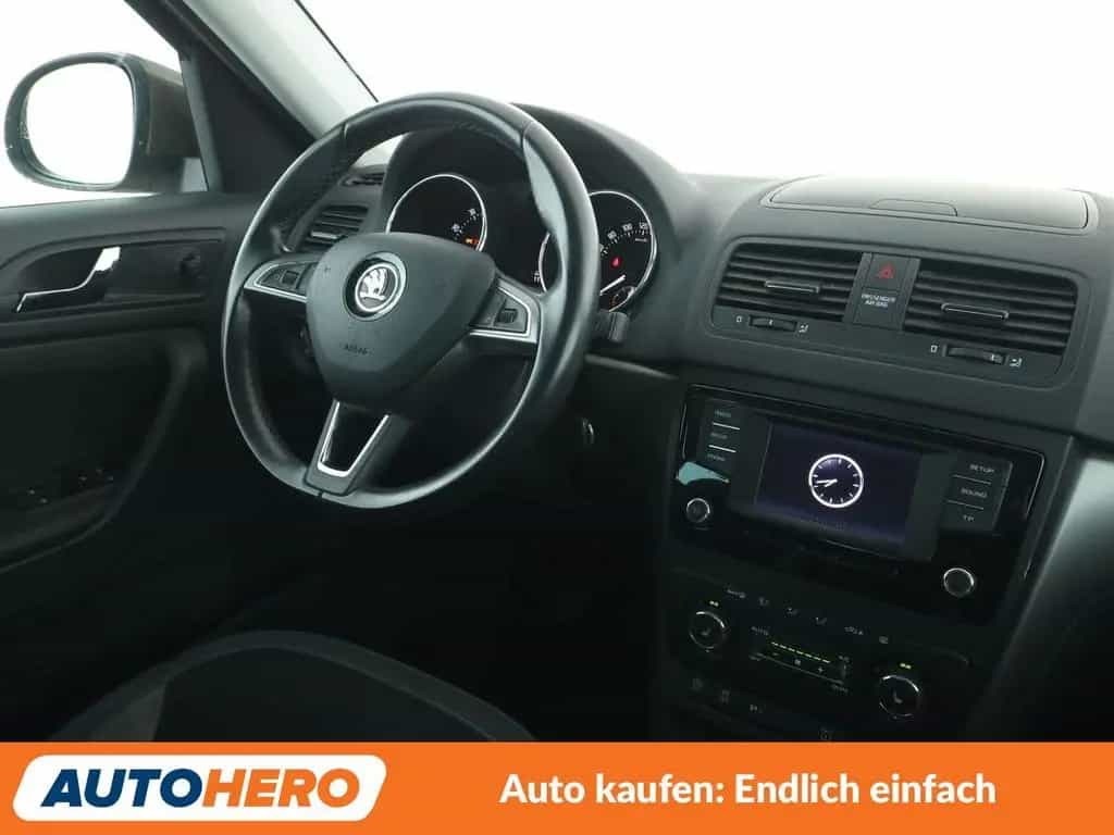 Skoda Yeti 1.2 TSI Joy*TEMPO*PDC*SHZ* 02/2016-photo-12