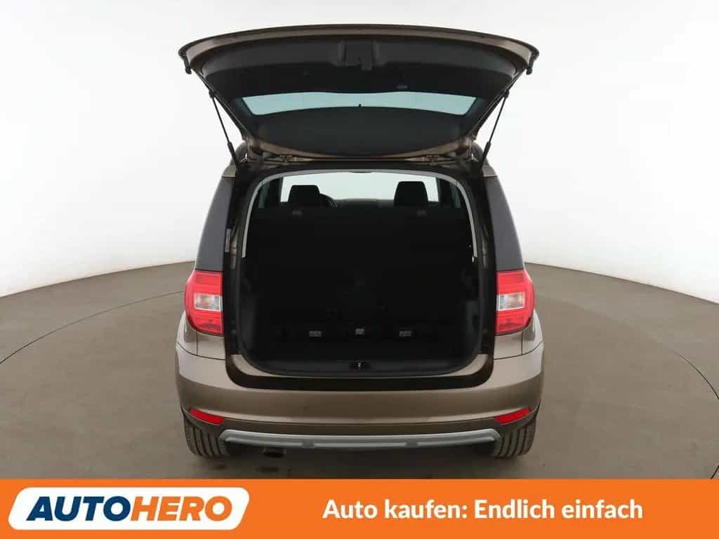 Skoda Yeti 1.2 TSI Joy*TEMPO*PDC*SHZ* 02/2016-photo-16
