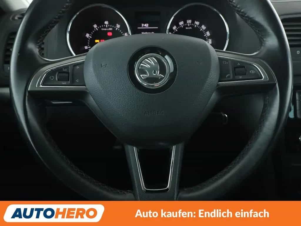 Skoda Yeti 1.2 TSI Joy*TEMPO*PDC*SHZ* 02/2016-photo-18