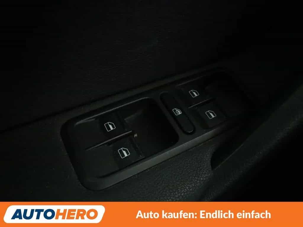 Skoda Yeti 1.2 TSI Joy*TEMPO*PDC*SHZ* 02/2016-photo-26