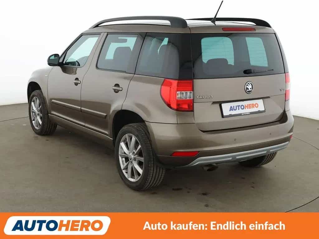 Skoda Yeti 1.2 TSI Joy*TEMPO*PDC*SHZ* 02/2016-photo-3