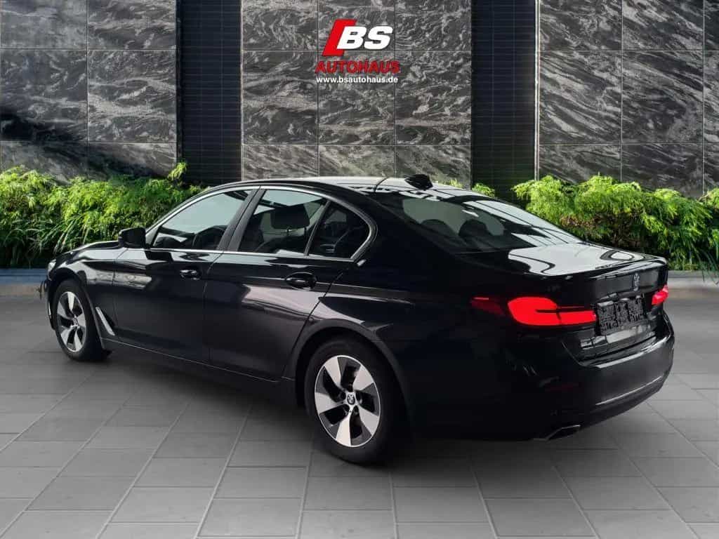 BMW 5 Series 520d Aut. Head-Up Innovationspaket Leder Laserli 05/2023-photo-8