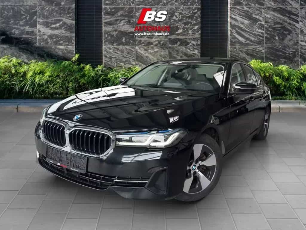 BMW 5 Series 520d Aut. Head-Up Innovationspaket Leder Laserli 05/2023-photo-0