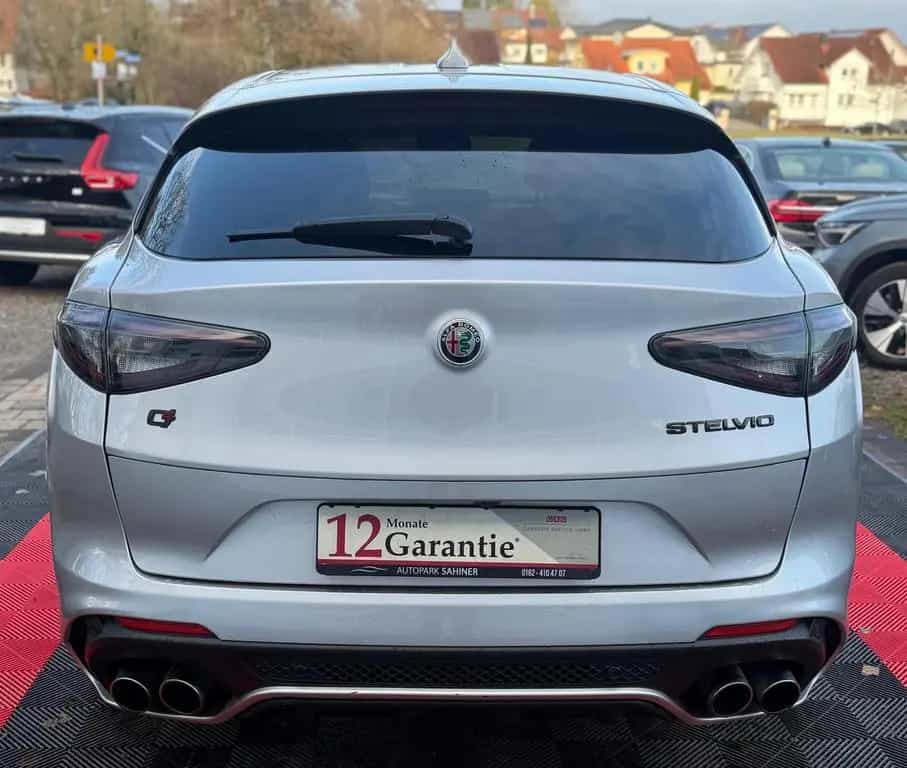 Alfa Romeo Stelvio Quadrifoglio Q4*100 % VOLL*ACC*KAM*CARBO 04/2021-photo-11