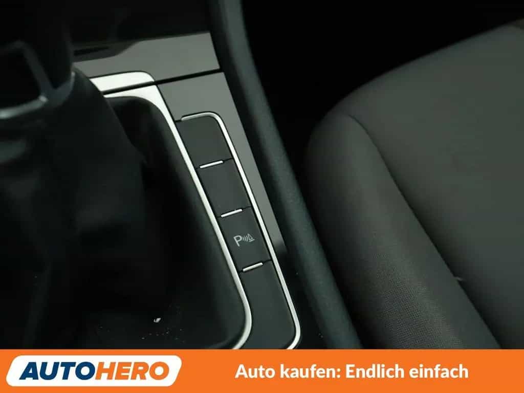 Volkswagen Golf VII 1.4 TSI Allstar BlueMotion Tech *NAVI* 03/2016-photo-24