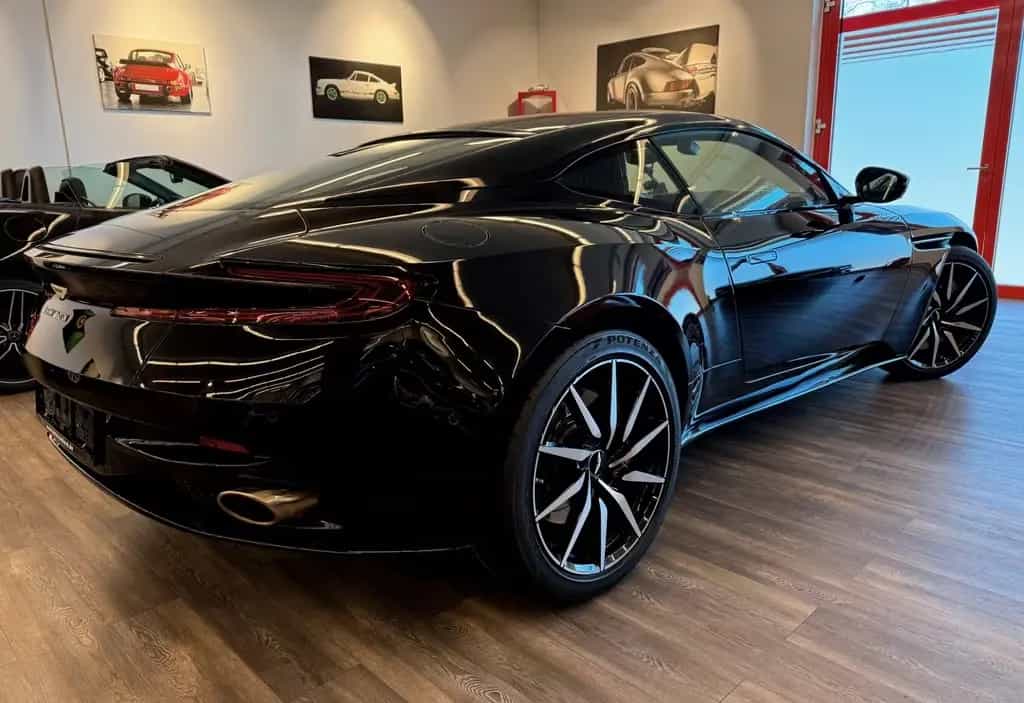 Aston Martin DB11 4.0 V8 Deutsch Bester Zustand 1A 02/2019-photo-4