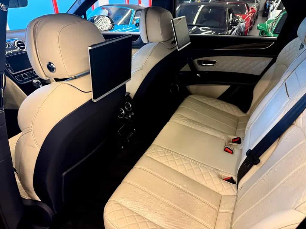 Bentley Bentayga Mulliner V8 100 Jahre Bentley 1Hand 19% 09/2019-photo-11