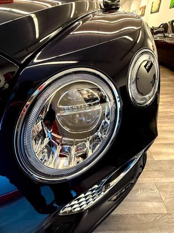 Bentley Bentayga Mulliner V8 100 Jahre Bentley 1Hand 19% 09/2019-photo-14