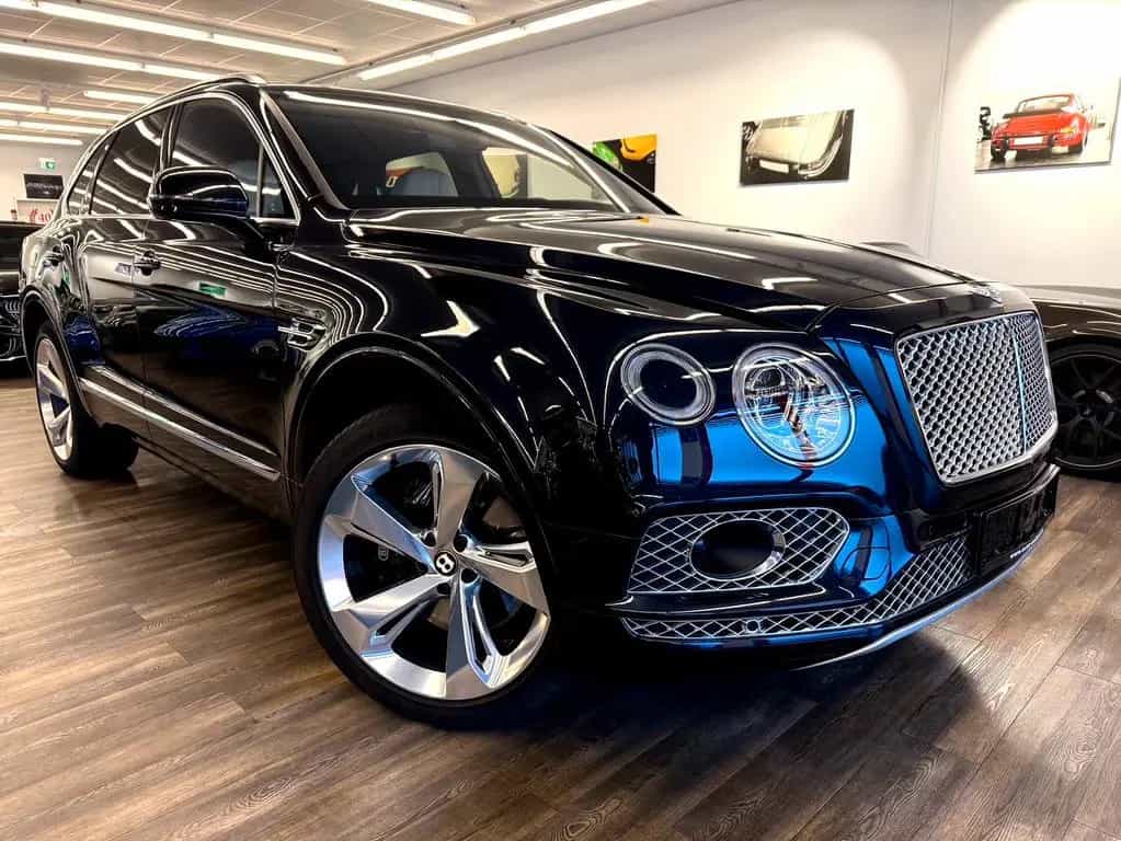 Bentley Bentayga Mulliner V8 100 Jahre Bentley 1Hand 19% 09/2019-photo-5
