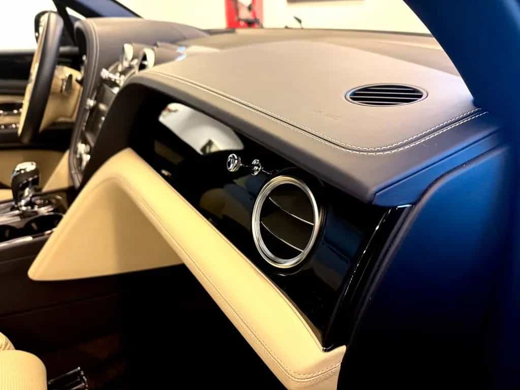 Bentley Bentayga Mulliner V8 100 Jahre Bentley 1Hand 19% 09/2019-photo-8