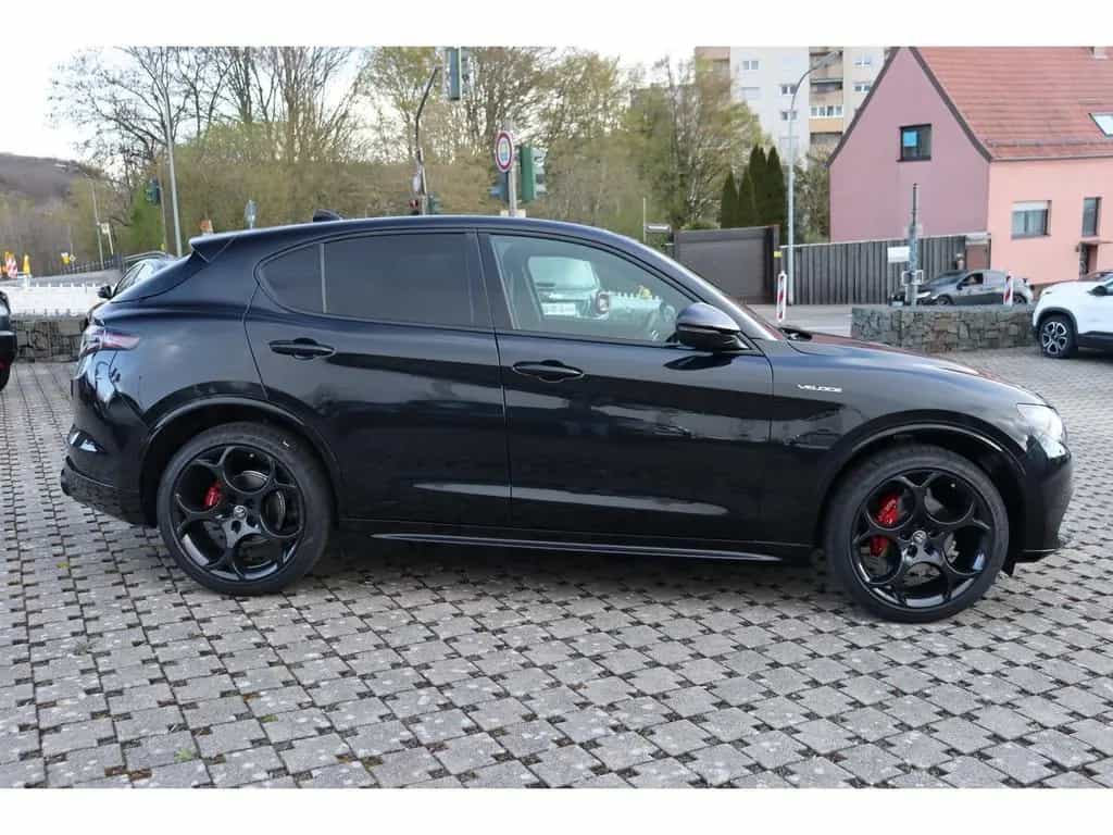 Alfa Romeo Stelvio VELOCE 2.2 DIESEL 16V 210 PS AT8 Q4 PREM 04/2026-photo-1