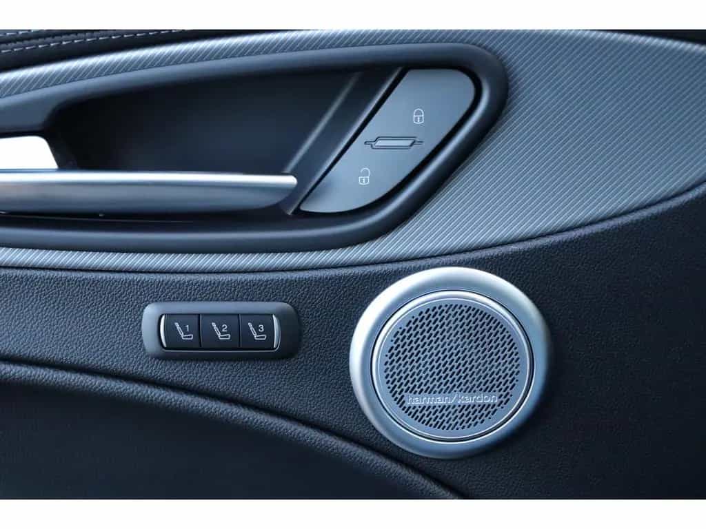 Alfa Romeo Stelvio VELOCE 2.2 DIESEL 16V 210 PS AT8 Q4 PREM 04/2026-photo-15