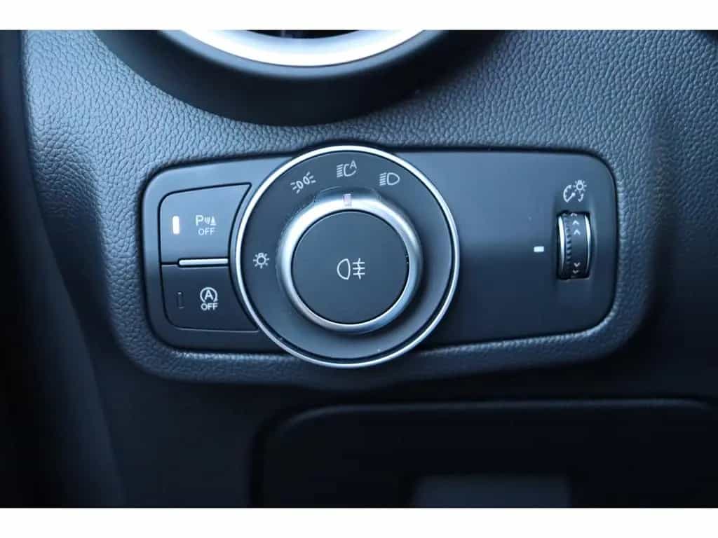 Alfa Romeo Stelvio VELOCE 2.2 DIESEL 16V 210 PS AT8 Q4 PREM 04/2026-photo-16