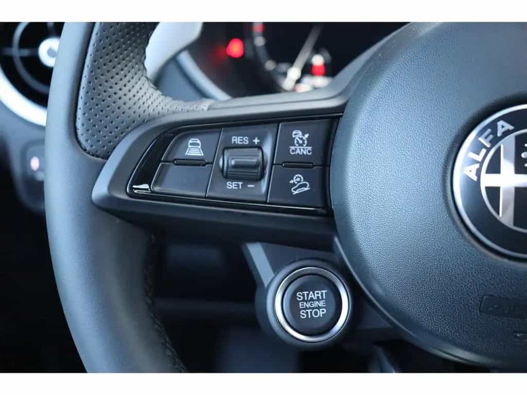 Alfa Romeo Stelvio VELOCE 2.2 DIESEL 16V 210 PS AT8 Q4 PREM 04/2026-photo-19