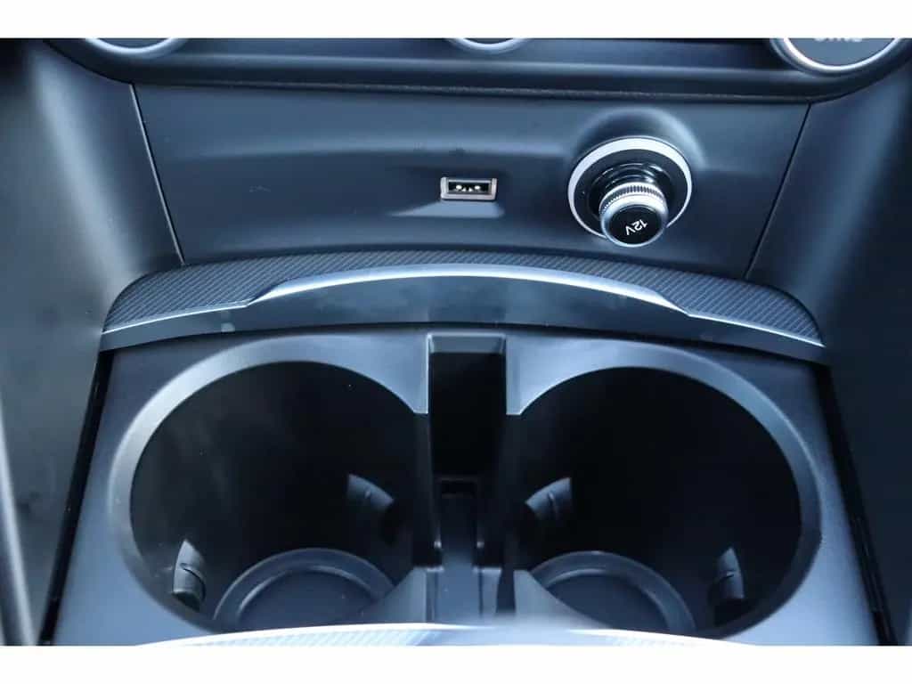 Alfa Romeo Stelvio VELOCE 2.2 DIESEL 16V 210 PS AT8 Q4 PREM 04/2026-photo-36