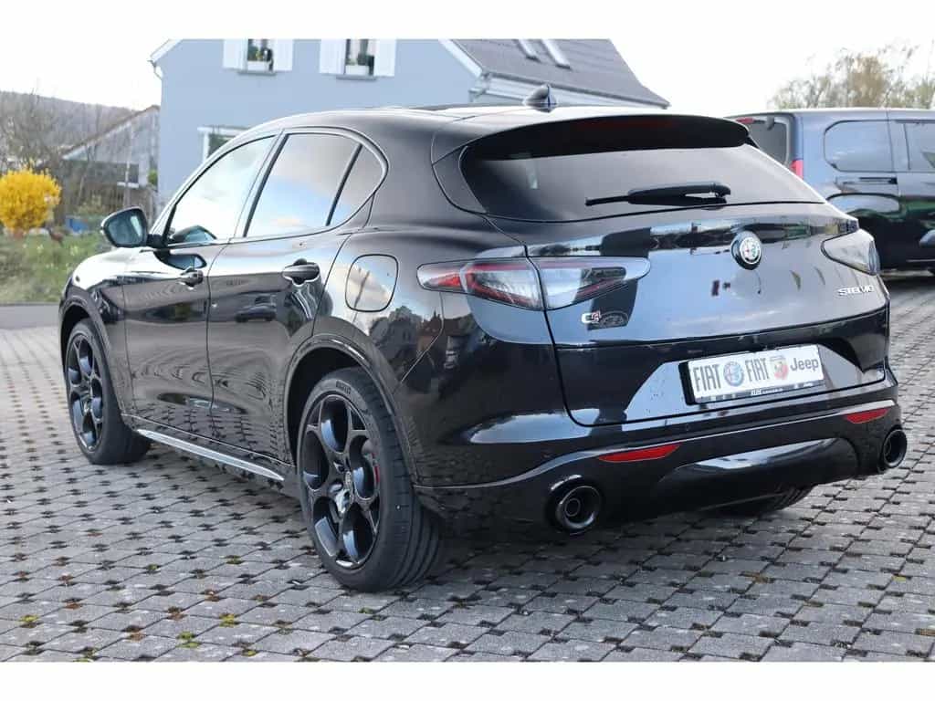 Alfa Romeo Stelvio VELOCE 2.2 DIESEL 16V 210 PS AT8 Q4 PREM 04/2026-photo-4