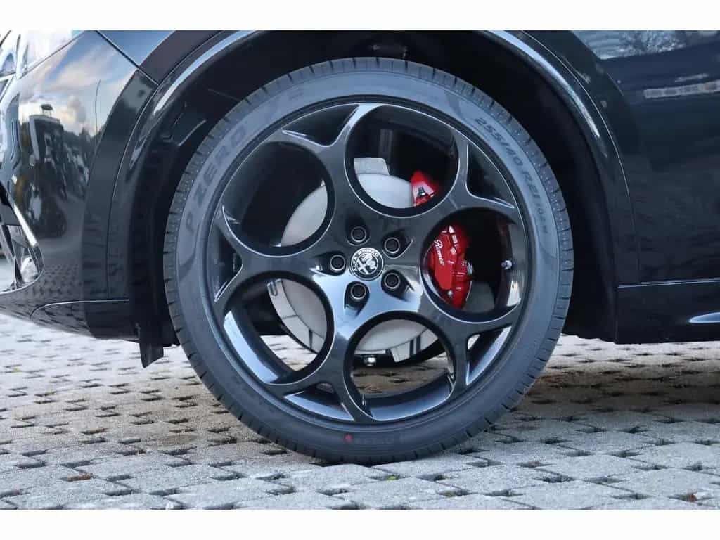 Alfa Romeo Stelvio VELOCE 2.2 DIESEL 16V 210 PS AT8 Q4 PREM 04/2026-photo-42