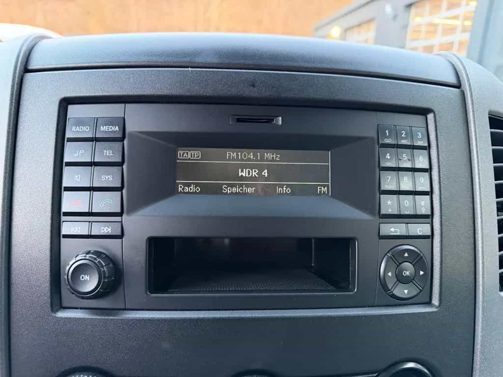 Volkswagen Crafter Pritsche 35 mittel L2 Kamera Klima 11/2015-photo-20