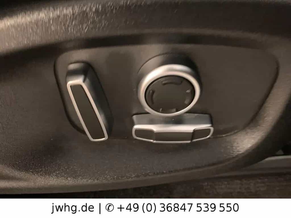 Jaguar E-Pace R-Dynamic AWD HeadUp Blackpack Panorama 02/2022-photo-3