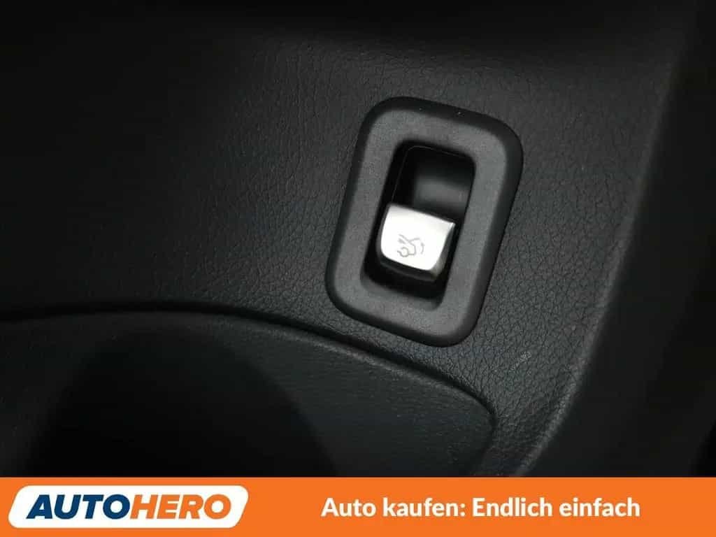 Mercedes-Benz C-Class C 160 Edition 19 AMG Line Aut.*NAVI*PDC 02/2020-photo-28
