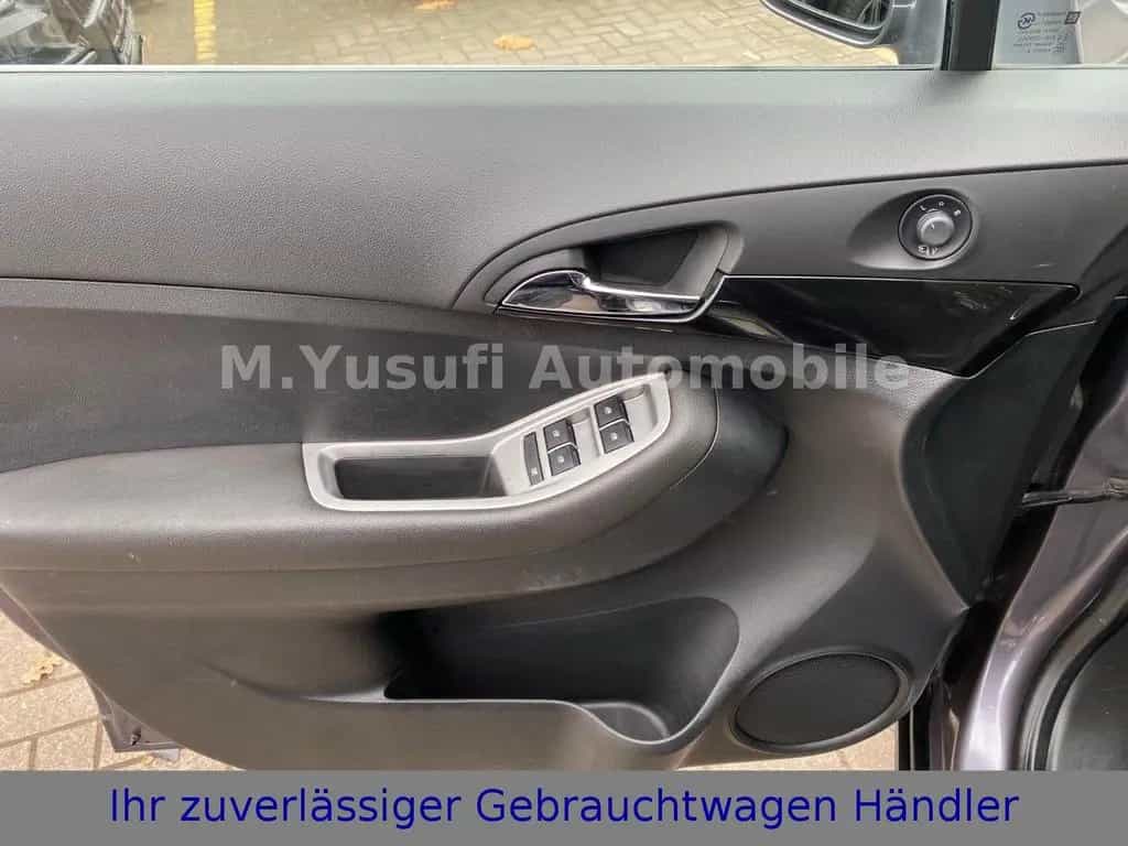 Chevrolet Orlando LTZ 7-SITZE|NAVI|LEDER|KAMERA|AHK|GSHD 01/2013-photo-13