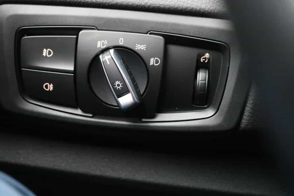 BMW 2 Series 218i Active Tourer/NAVI/PDC/SHZ/ACC/LED 09/2017-photo-28
