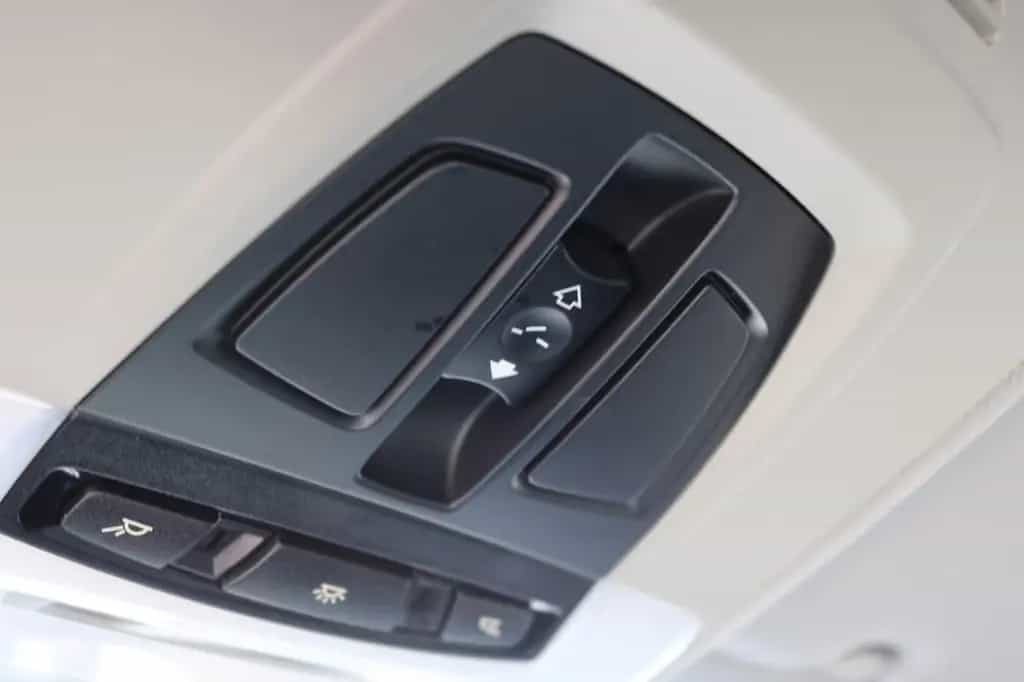 BMW 1 Series 116 1 Limousine 5-trg. 116 i/SCHIEBE-DACH/PDC/SH 11/2011-photo-19