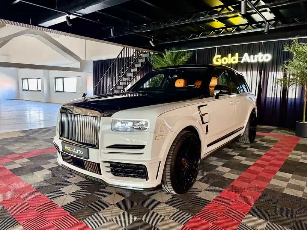 Rolls-Royce Cullinan Mansory Cullinan Black Badge 10/2020-photo-0
