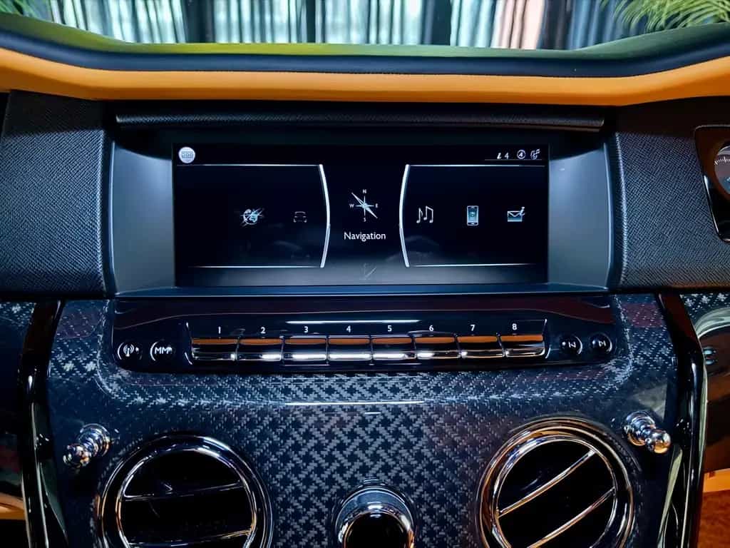Rolls-Royce Cullinan Mansory Cullinan Black Badge 10/2020-photo-21