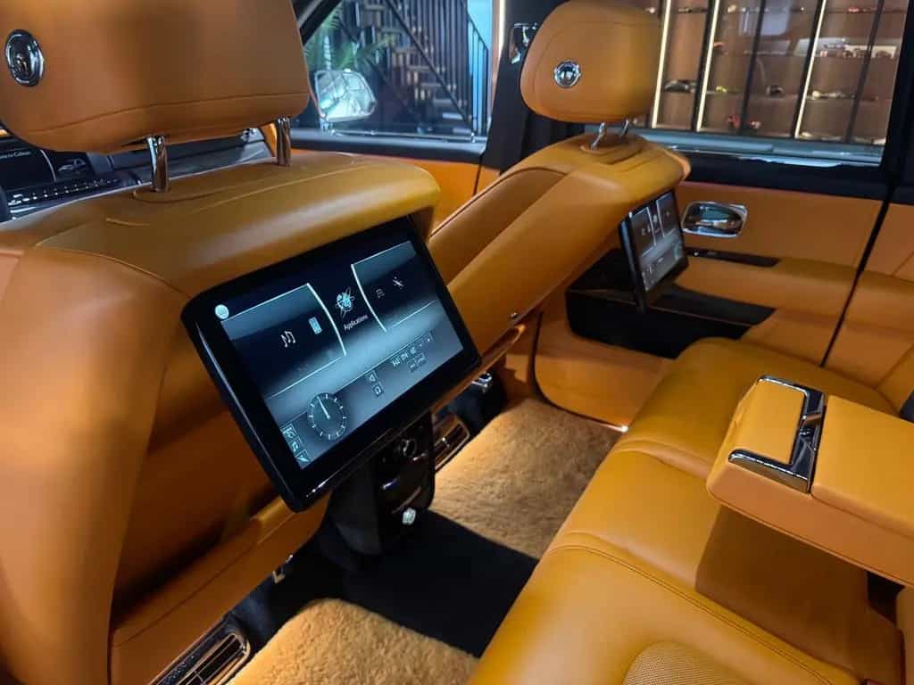Rolls-Royce Cullinan Mansory Cullinan Black Badge 10/2020-photo-38