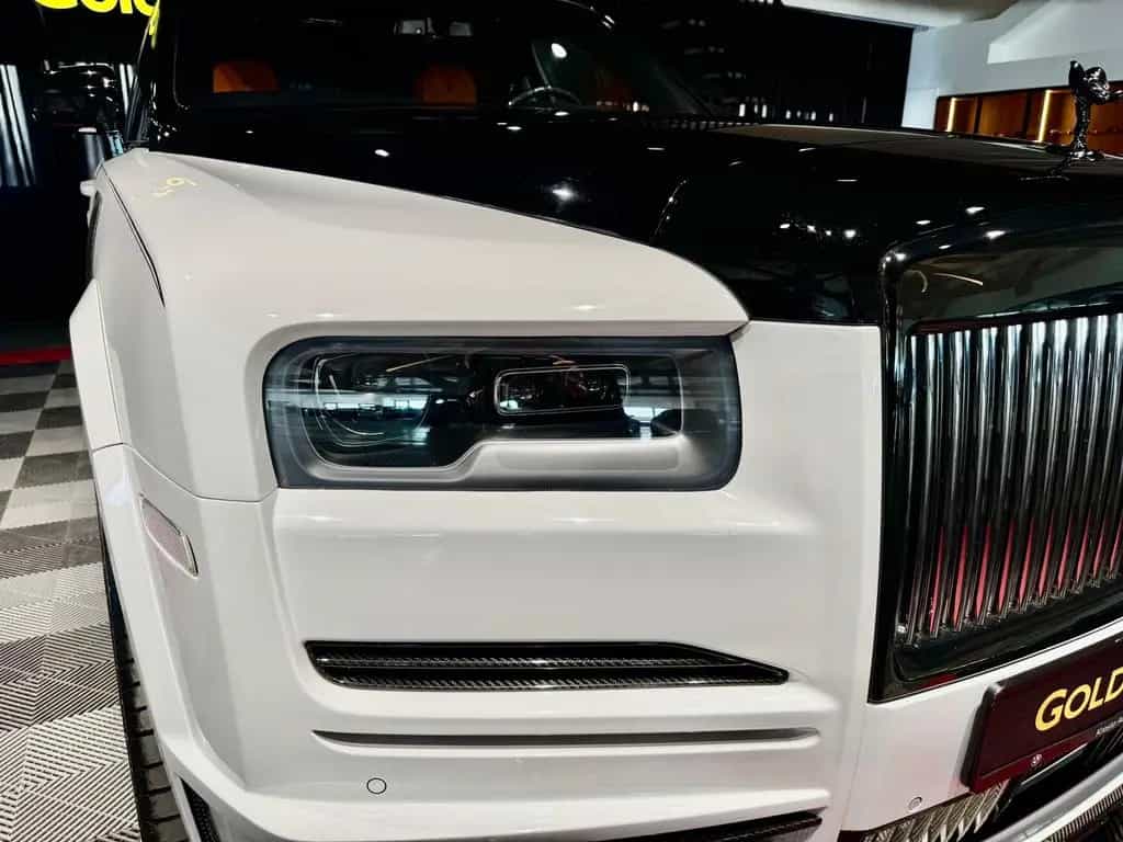 Rolls-Royce Cullinan Mansory Cullinan Black Badge 10/2020-photo-44
