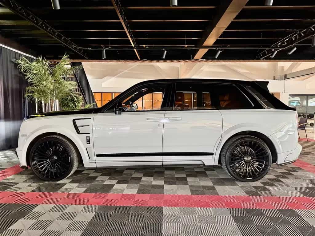 Rolls-Royce Cullinan Mansory Cullinan Black Badge 10/2020-photo-5